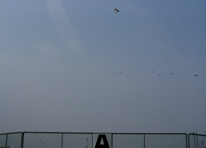 081022_air_fight.jpg