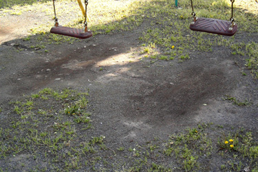 100504_swings.jpg