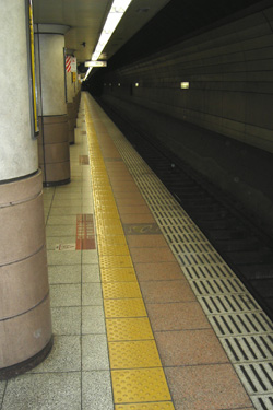 100507_subway.jpg