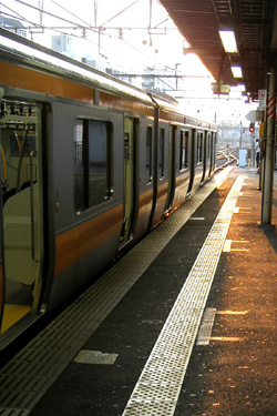100911_sunset_train.jpg